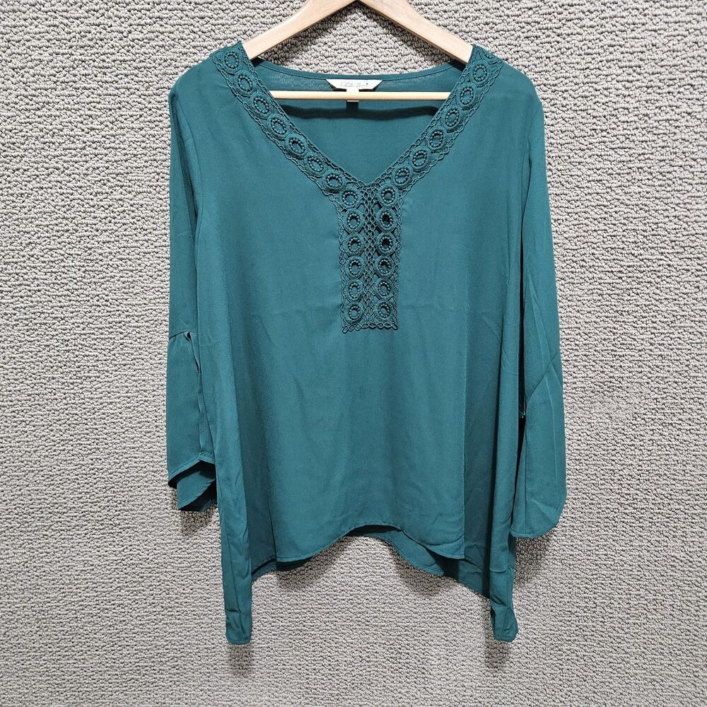 NWT THE PIONEER WOMEN Women's Green Crochet Neck Tunic Blouse Size L
